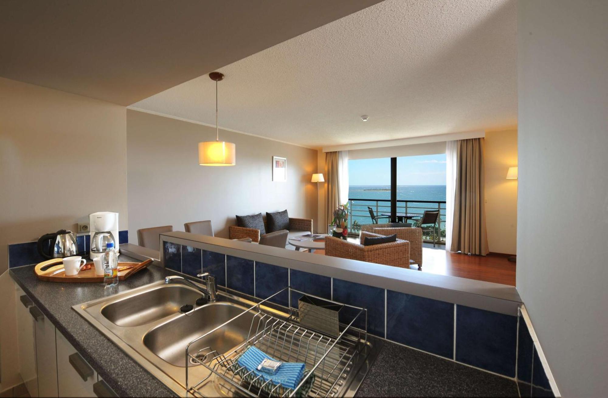 Hilton Noumea La Promenade Residences Exteriör bild