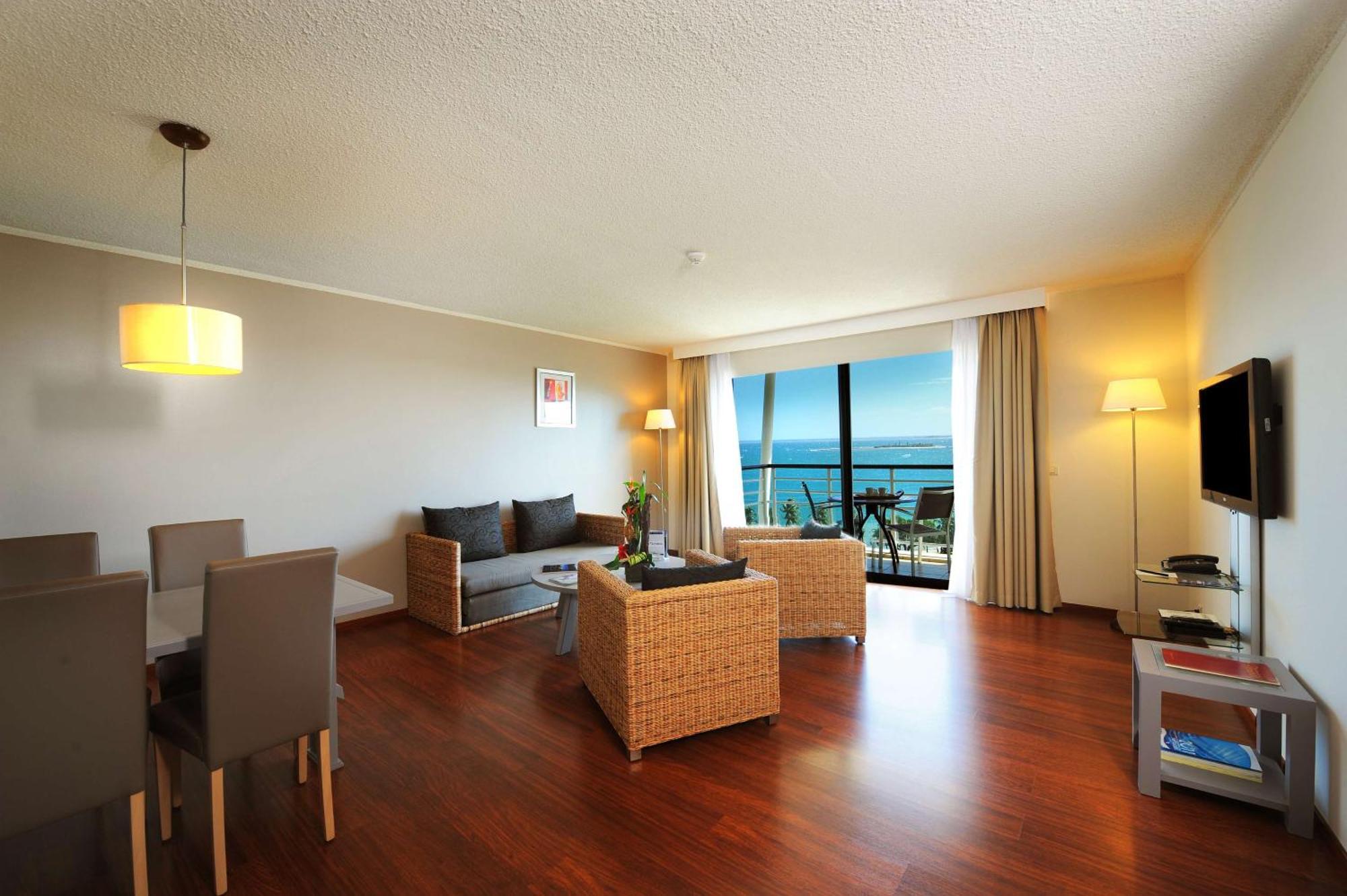 Hilton Noumea La Promenade Residences Exteriör bild